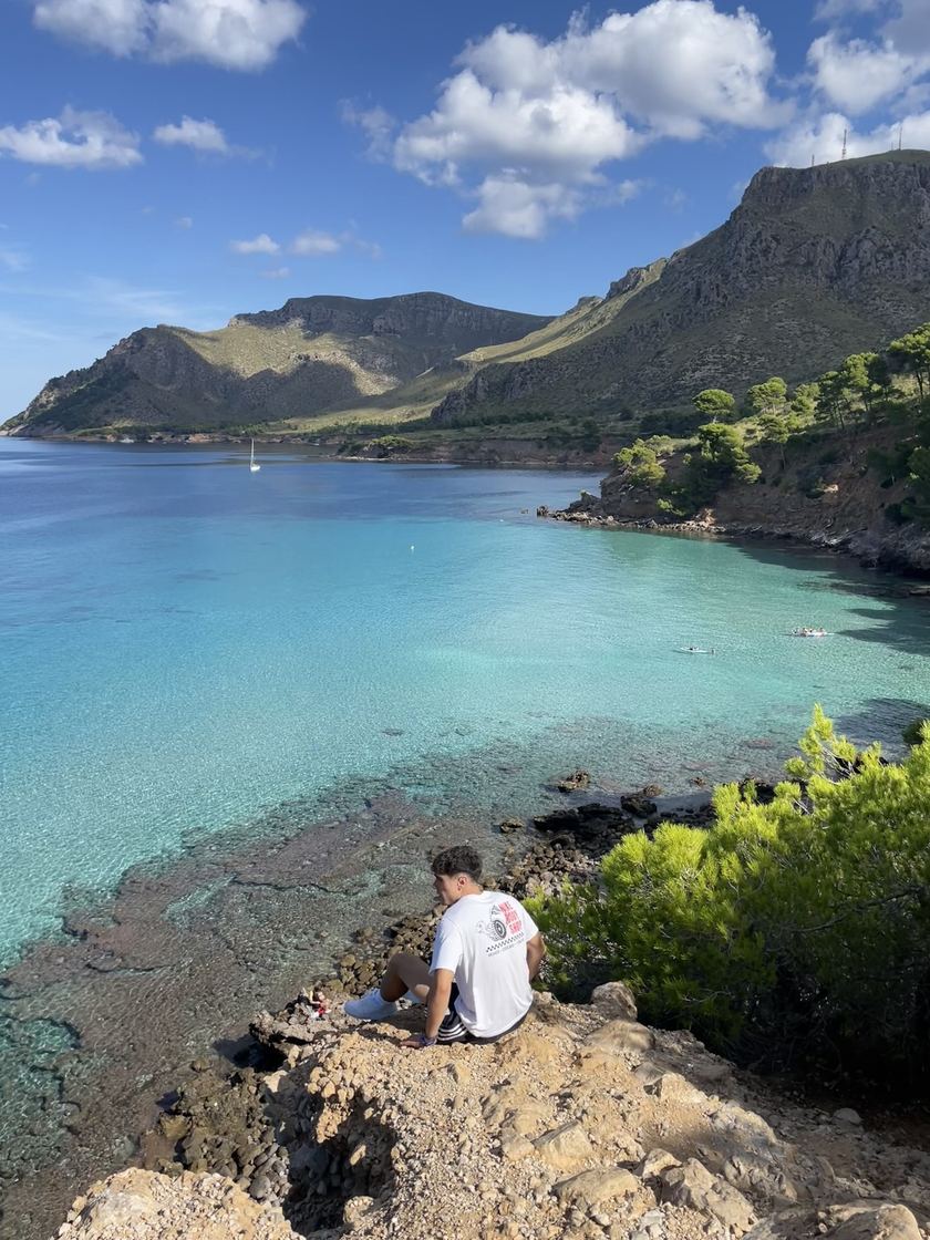 Pablo García en la costa de Mallorca